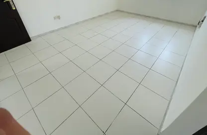 Apartment - 1 Bedroom - 2 Bathrooms for rent in Khalifa Street - Abu Dhabi
