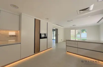 Villa - 5 Bedrooms - 6 Bathrooms for rent in Meadows 2 - Meadows - Dubai