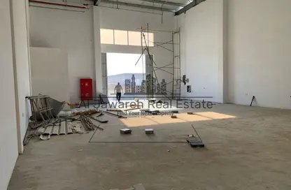 Warehouse - Studio - 2 Bathrooms for rent in Umm Dir - Umm Al Quwain