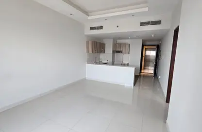 شقة - غرفة نوم - 2 حمامات للايجار في برج هيرا - مدينة دبي الرياضية - دبي