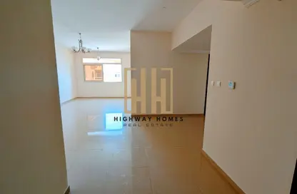 شقة - 2 غرف نوم - 2 حمامات للايجار في بناية مويليح 3 - مويلح - الشارقة