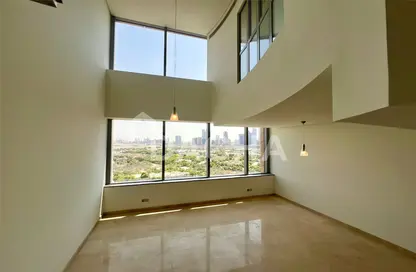 Duplex - 1 Bedroom - 2 Bathrooms for rent in Sky Gardens - DIFC - Dubai