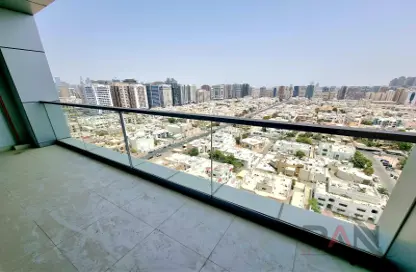 Apartment - 2 Bedrooms - 3 Bathrooms for rent in Al Otaiba Tower - Electra Street - Abu Dhabi