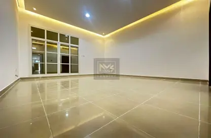 Apartment - 1 Bathroom for rent in Al Bateen Airport - Muroor Area - Abu Dhabi