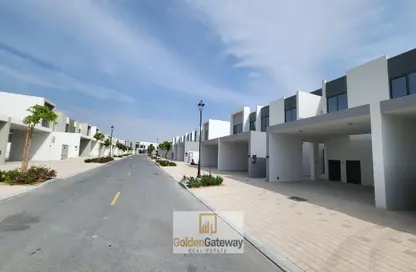 Outdoor Building image for: Townhouse - 4 Bedrooms - 3 Bathrooms for sale in La Rosa 4 - Villanova - Dubai Land - Dubai, Image 1