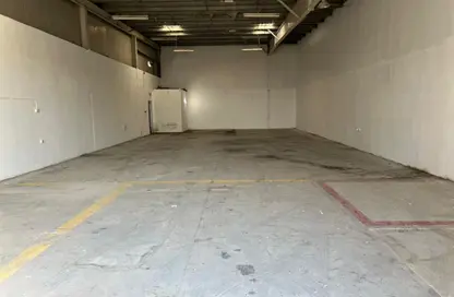 مستودع - استوديو للايجار في المنطقة الصناعية رقم 17 - المنطقة الصناعية بالشارقة - الشارقة مستودع - استوديو للايجار في المنطقة الصناعية رقم 17 - المنطقة الصناعية بالشارقة - الشارقة