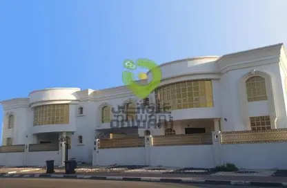 Villa - 7+ Bedrooms - 7 Bathrooms for sale in Al Markhaniya - Al Ain