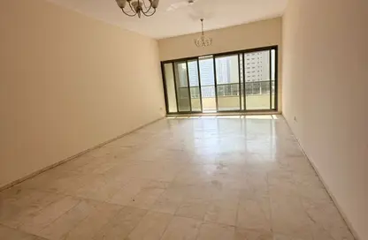 Apartment - 3 Bedrooms - 3 Bathrooms for rent in New Al Taawun Road - Al Taawun - Sharjah