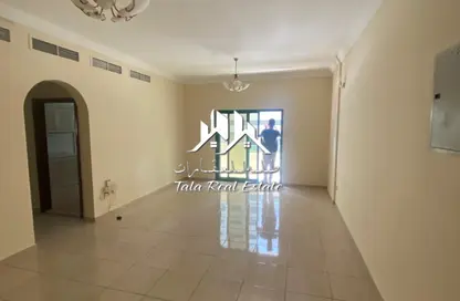 Apartment - 2 Bedrooms - 3 Bathrooms for rent in New Al Taawun Road - Al Taawun - Sharjah