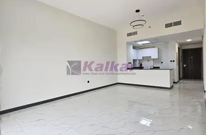 شقة - 2 غرف نوم - 3 حمامات للايجار في برج روكان A - برج روكان - روكان - دبي لاند - دبي