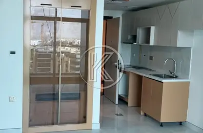Apartment - 1 Bedroom - 2 Bathrooms for rent in Skyz by Danube - Arjan - Dubai