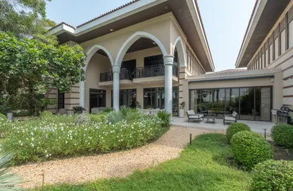 Villa - 5 Bedrooms - 7 Bathrooms for sale in Jumeirah Zabeel Saray - The Crescent - Palm Jumeirah - Dubai