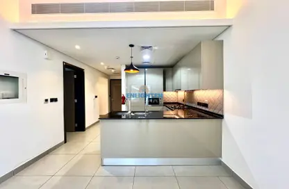 شقة - غرفة نوم - 2 حمامات للايجار في برج ريجيل - الضاحية 10 - قرية الجميرا سركل - دبي