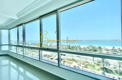 Apartment - 4 Bedrooms - 4 Bathrooms for rent in 3 Sails Tower - Corniche Road - Abu Dhabi