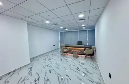 مركز أعمال - استوديو للايجار في ذا كورت تاور - الخليج التجاري - دبي