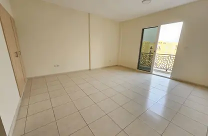 شقة - 1 حمام للبيع في IC1-EMR-08 - طراز إماراتي - المدينة الدولية - دبي