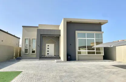 Villa - 2 Bedrooms - 3 Bathrooms for rent in Al Marsa - Al Jazirah Al Hamra - Ras Al Khaimah