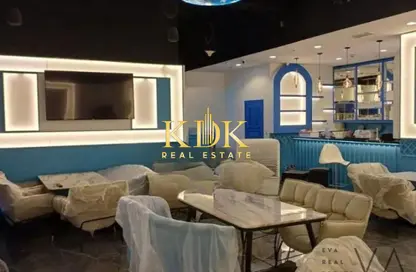 Shop - Studio - 1 Bathroom for rent in Bay Central 3 - Dubai Marina - Dubai