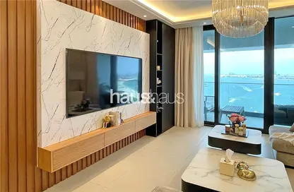 Living Room image for: Apartment - 3 Bedrooms - 3 Bathrooms for rent in Jumeirah Gate Tower 1 - The Address Jumeirah Resort and Spa - Jumeirah Beach Residence - Dubai, Image 1