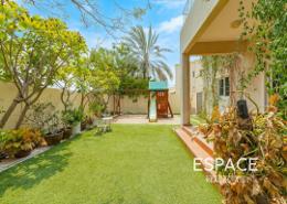 Garden image for: Villa - 3 bedrooms - 2 bathrooms for sale in Deema 4 - Deema - The Lakes - Dubai, Image 1