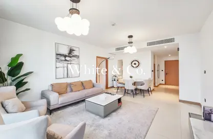 Apartment - 2 Bedrooms - 2 Bathrooms for sale in Vida Residences Dubai Marina - Dubai Marina - Dubai