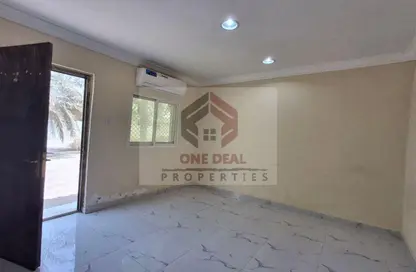 فيلا - 3 غرف نوم - 3 حمامات للايجار في المرخانية - العين