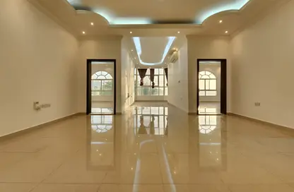 Apartment - 3 Bedrooms - 3 Bathrooms for rent in Khalifa City A - Khalifa City - Abu Dhabi