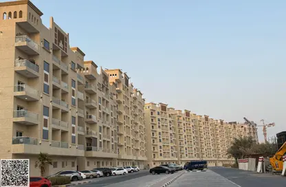 شقة - 2 غرف نوم - 3 حمامات للبيع في قرية الاميرة - الياسمين - عجمان