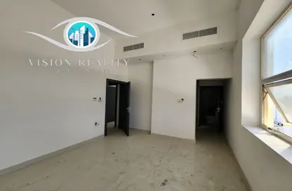 Apartment - 3 Bedrooms - 3 Bathrooms for rent in Al Dhait - Ras Al Khaimah