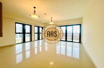 Apartment - 2 Bedrooms - 3 Bathrooms for rent in Corniche Deira - Deira - Dubai