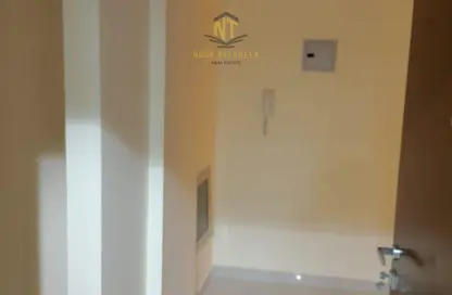 Apartment - 2 Bedrooms - 2 Bathrooms for rent in Al Qulaya'ah - Al Sharq - Sharjah