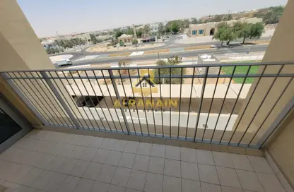 شقة - غرفة نوم - 2 حمامات للايجار في استاد هزاع بن زايد - الجيمي - العين