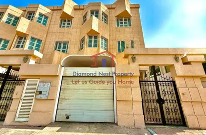 Apartment - 4 Bedrooms - 5 Bathrooms for rent in Hadbat Al Zafranah - Muroor Area - Abu Dhabi