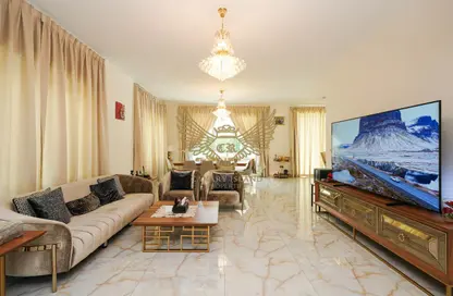 Villa - 4 Bedrooms - 6 Bathrooms for rent in Legacy Nova Villas - Jumeirah Park - Dubai