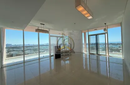 Apartment - 3 Bedrooms - 5 Bathrooms for rent in Marina Sunset Bay - The Marina - Abu Dhabi