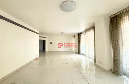 Apartment - 3 Bedrooms - 2 Bathrooms for rent in Golden Sands 8 - Mankhool - Bur Dubai - Dubai