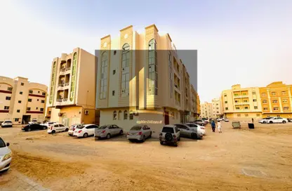 عمارة بالكامل - استوديو للبيع في مبنى مويلح - مويلح - الشارقة