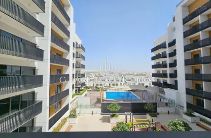 شقة - 2 غرف نوم - 2 حمامات للبيع في عزيزي بيرل - الفرجان - دبي