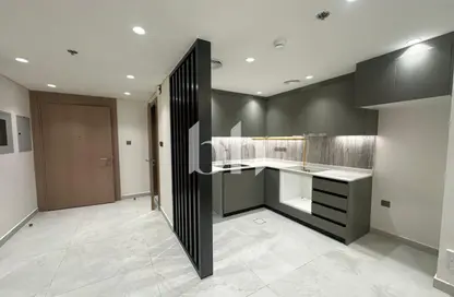 شقة - غرفة نوم - 2 حمامات للايجار في كلاود تاور - مثلث قرية الجميرا - دبي