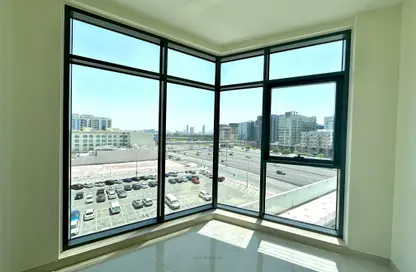 شقة - 2 غرف نوم - 3 حمامات للايجار في منطقة القرهود - دبي