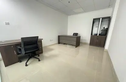 مكتب - استوديو - 4 حمامات للايجار في مركز البرشا التجاري - البرشاء 1 - البرشاء - دبي