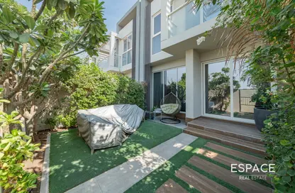 Townhouse - 4 Bedrooms - 5 Bathrooms for sale in Royal Park - Jumeirah Park - Dubai
