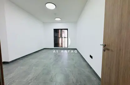 شقة - 3 غرف نوم - 4 حمامات للايجار في المجاز 3 - المجاز - الشارقة