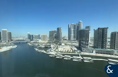 شقة - 1 حمام للبيع في داماك مايسون كانال فيوز - الخليج التجاري - دبي