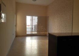 1/BR with terrace on podium | Al Thamam Remraam
