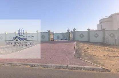فيلا - 7 غرف نوم - 7 حمامات للبيع في ضاحية السلامة - أم القيوين