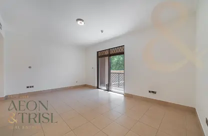 Apartment - 1 Bedroom - 2 Bathrooms for sale in Zanzebeel 1 - Zanzebeel - Old Town - Dubai