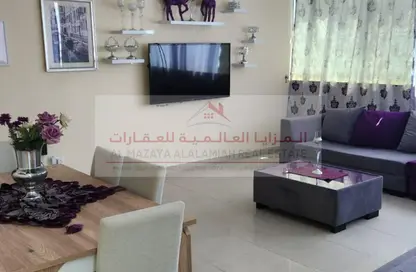 Apartment - 1 Bedroom - 2 Bathrooms for rent in Palm Tower 1 - Palm Towers - Al Majaz - Sharjah