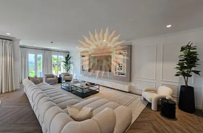 Villa - 5 Bedrooms - 7 Bathrooms for sale in Sur La Mer - La Mer - Jumeirah - Dubai