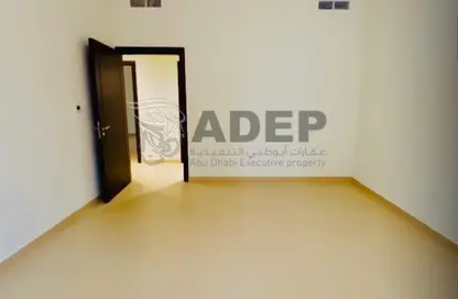 Apartment - 3 Bedrooms - 3 Bathrooms for rent in Airport Road - Abu Dhabi